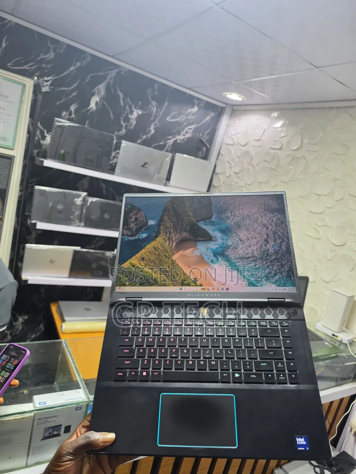 Laptop Alienware M16 R2 16GB Intel Core Ultra 7 SSD 1T