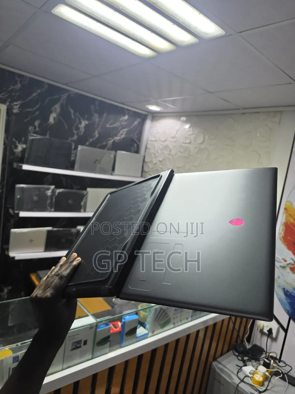 Laptop Alienware M16 R2 16GB Intel Core Ultra 7 SSD 1T