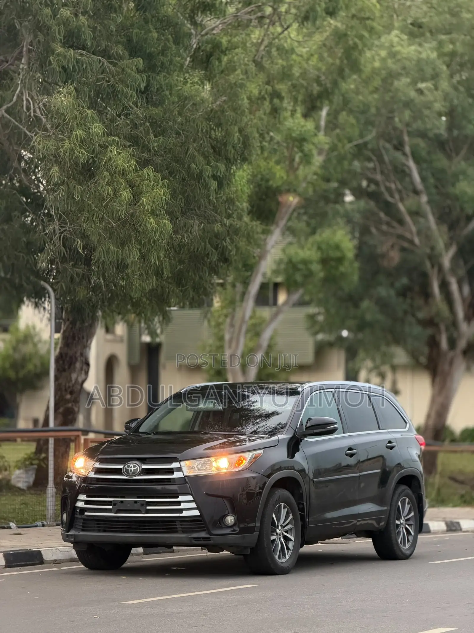 Toyota Highlander XLE 2019 Black