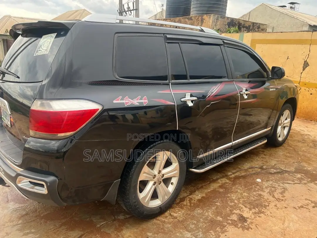 Toyota Highlander Limited 2012 Black