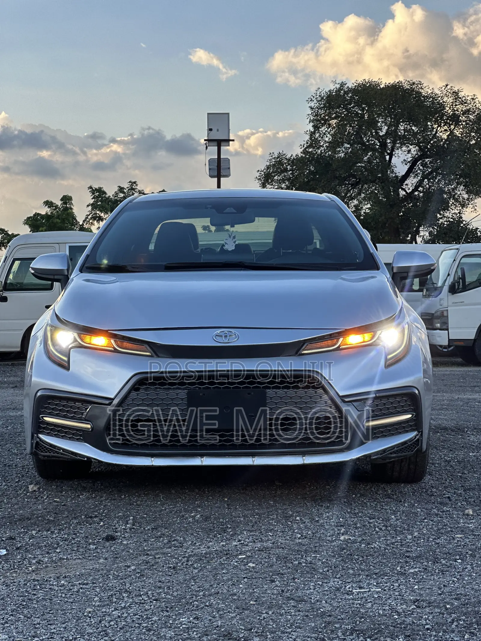 Toyota Corolla XSE 2021 Silver
