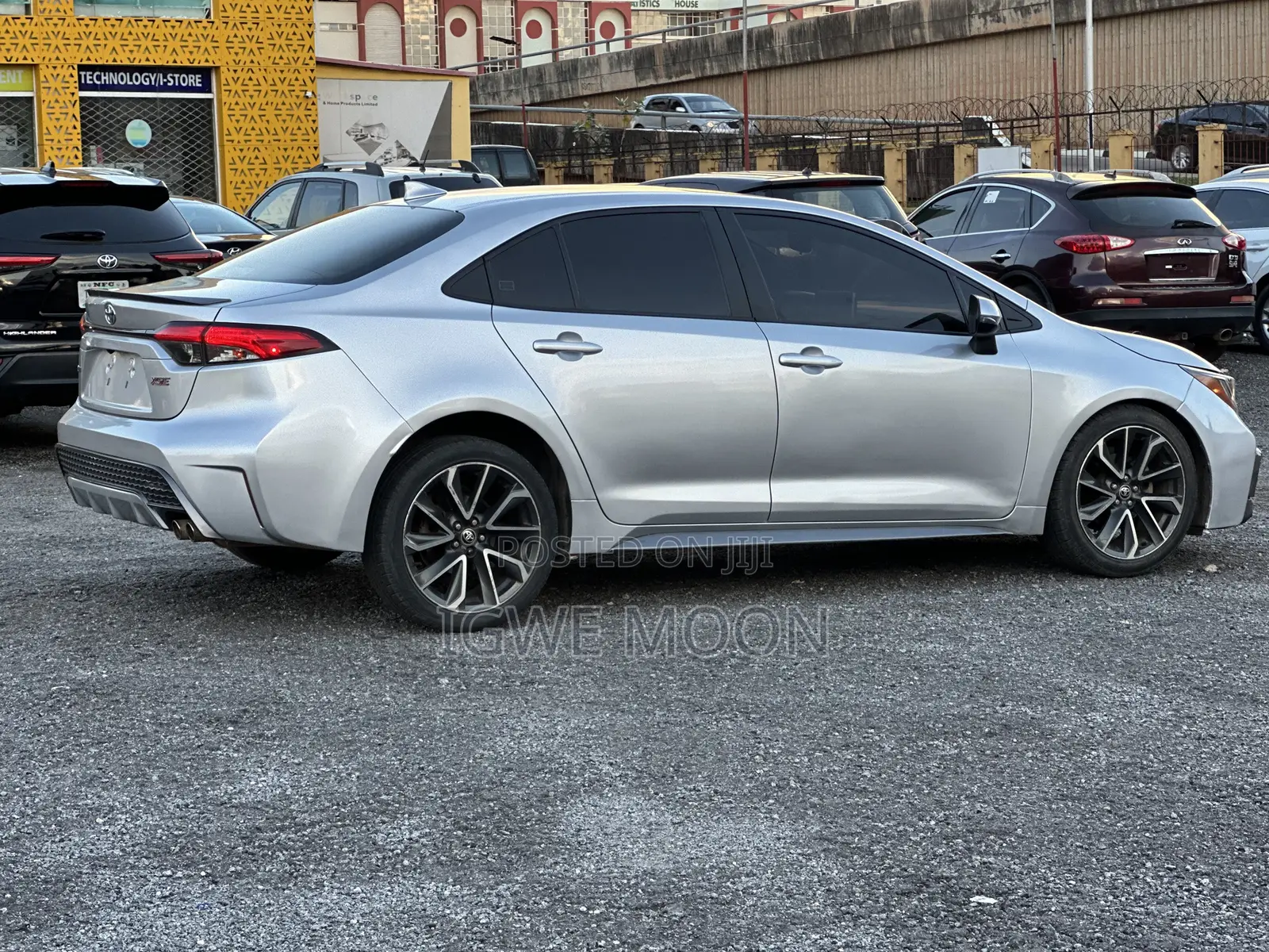 Toyota Corolla XSE 2021 Silver