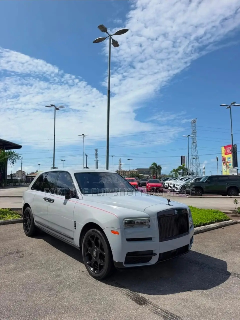 New Rolls-Royce Cullinan Base 2024 White