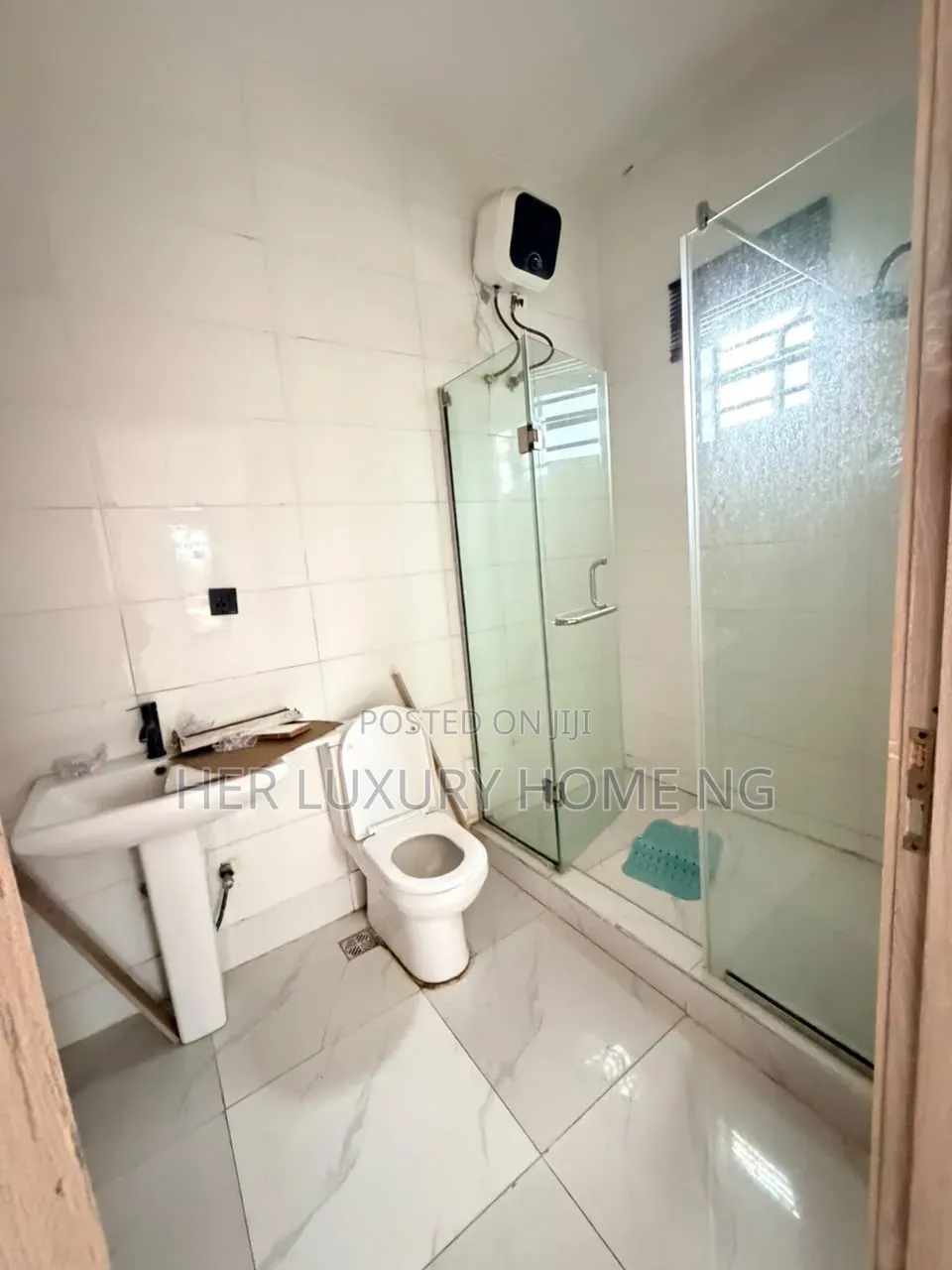 1bdrm Shared Apartment in Thomas Estate, Lekki Expressway for rent