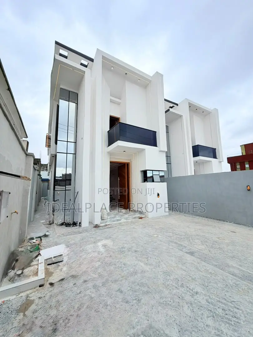 4bdrm Duplex in Oko-Oba for sale