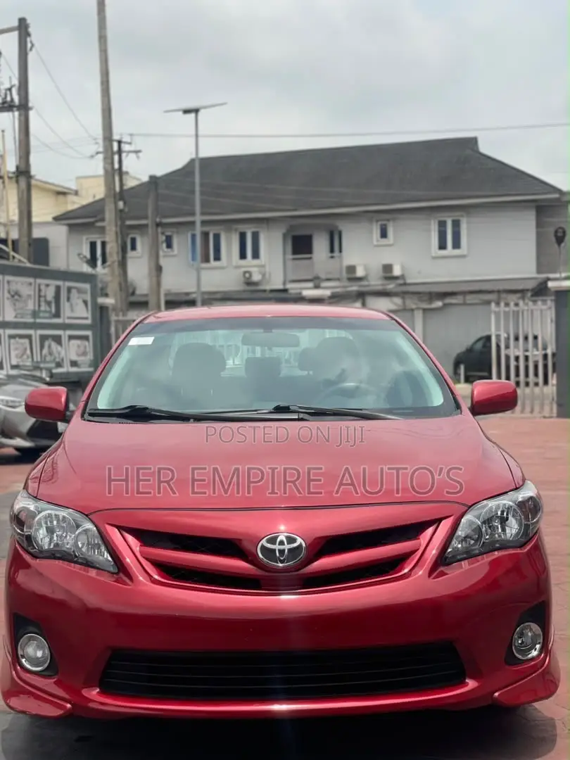 Toyota Corolla 2013 Red
