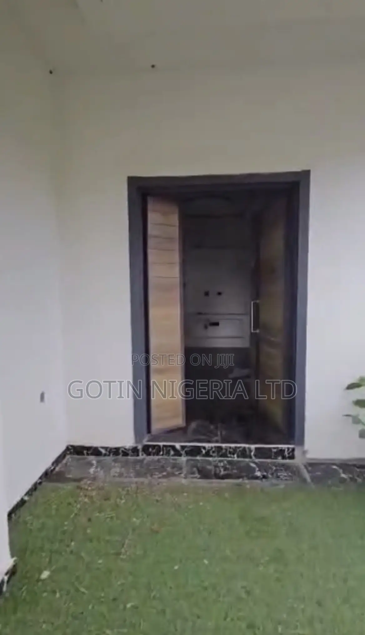 4bdrm Bungalow in Benin City for sale