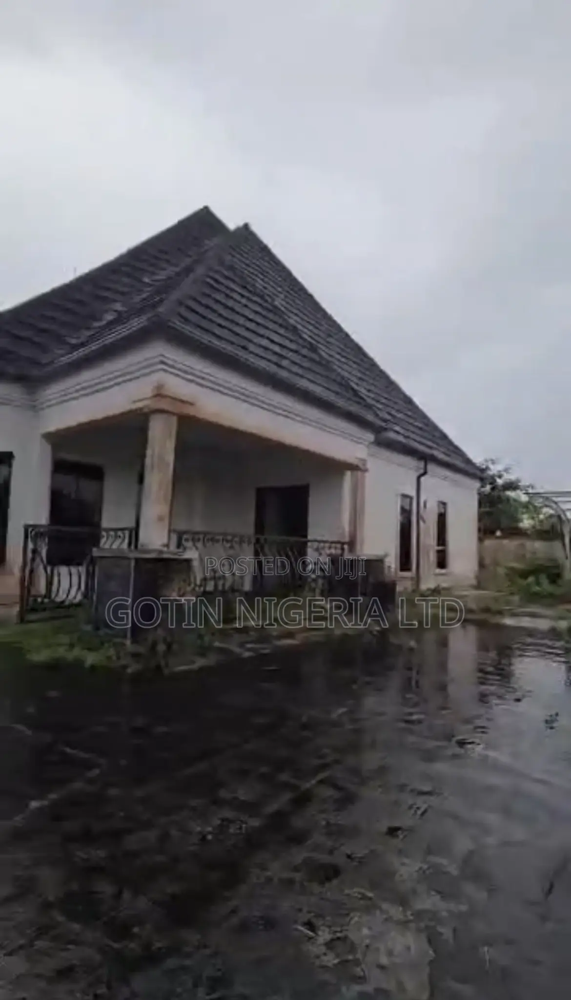 4bdrm Bungalow in Benin City for sale