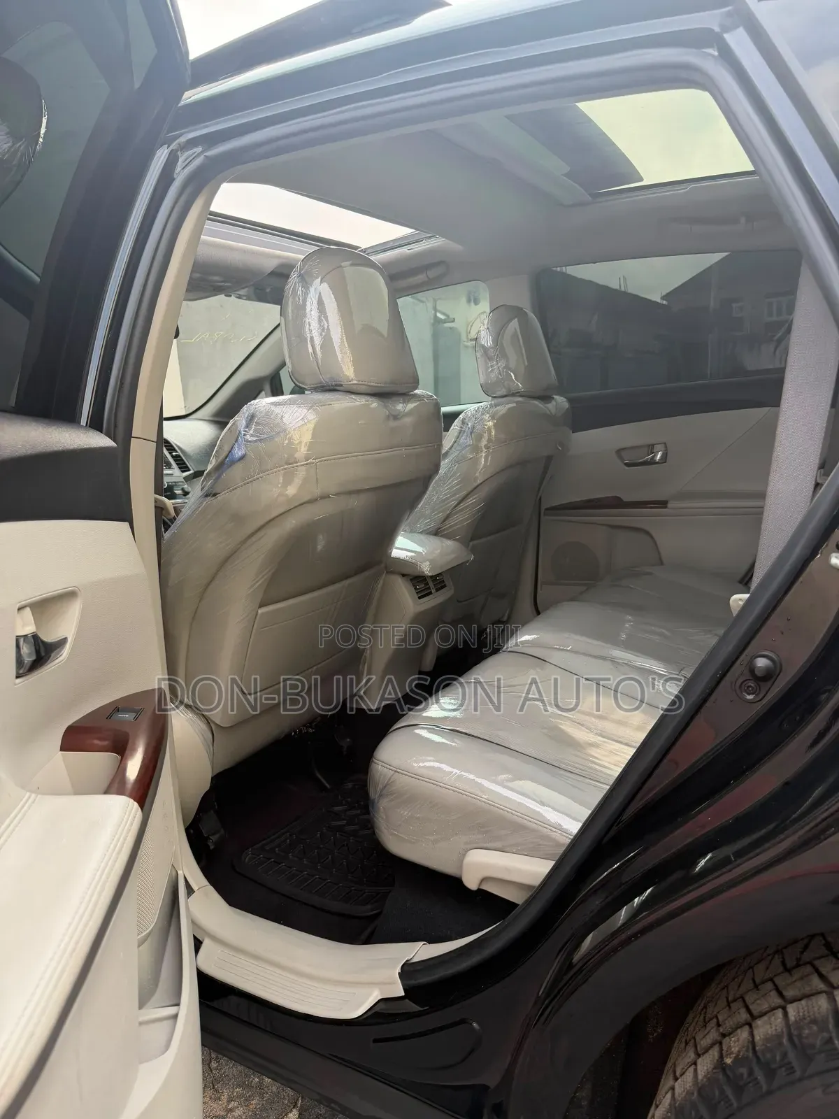 Toyota Venza XLE 2010 Black
