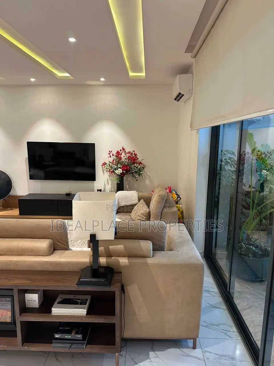 Furnished 3bdrm Apartment in Ikate for rent