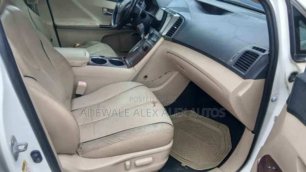 Toyota Venza 2012 White
