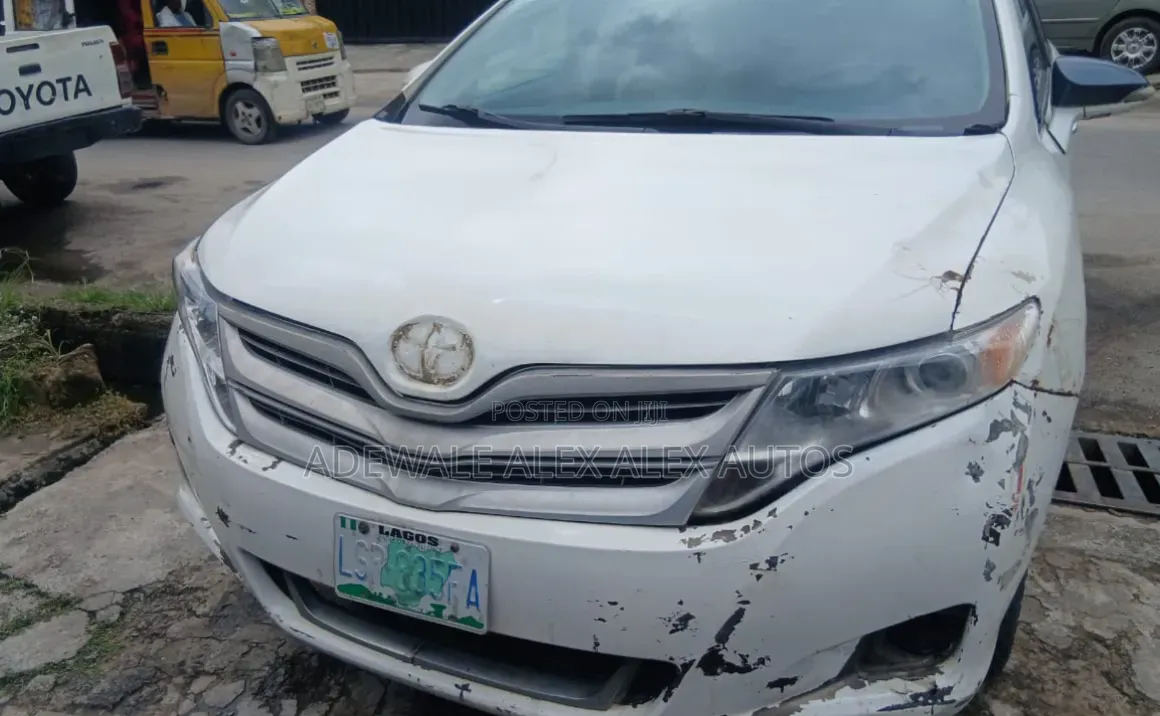 Toyota Venza 2012 White