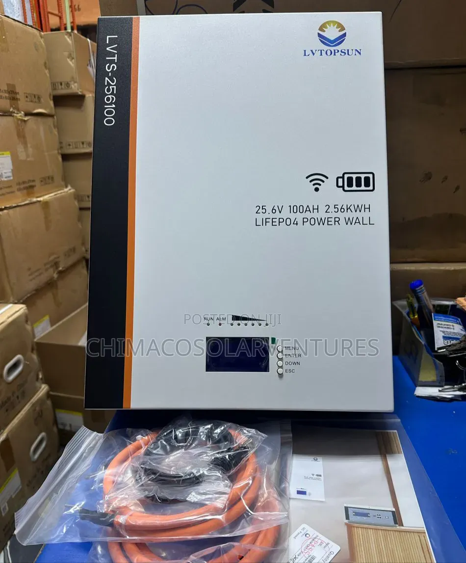 LVTOPSUN 25.6V 100Ah 2.56kWh LiFePO4 Lithium Battery