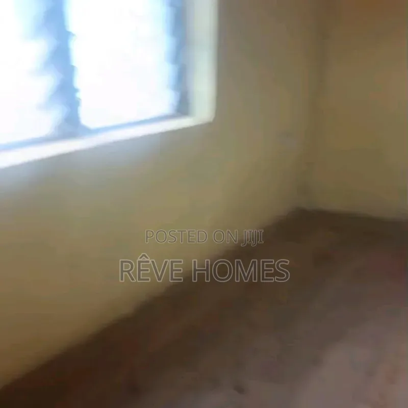Mini Flat in Adekunle for rent