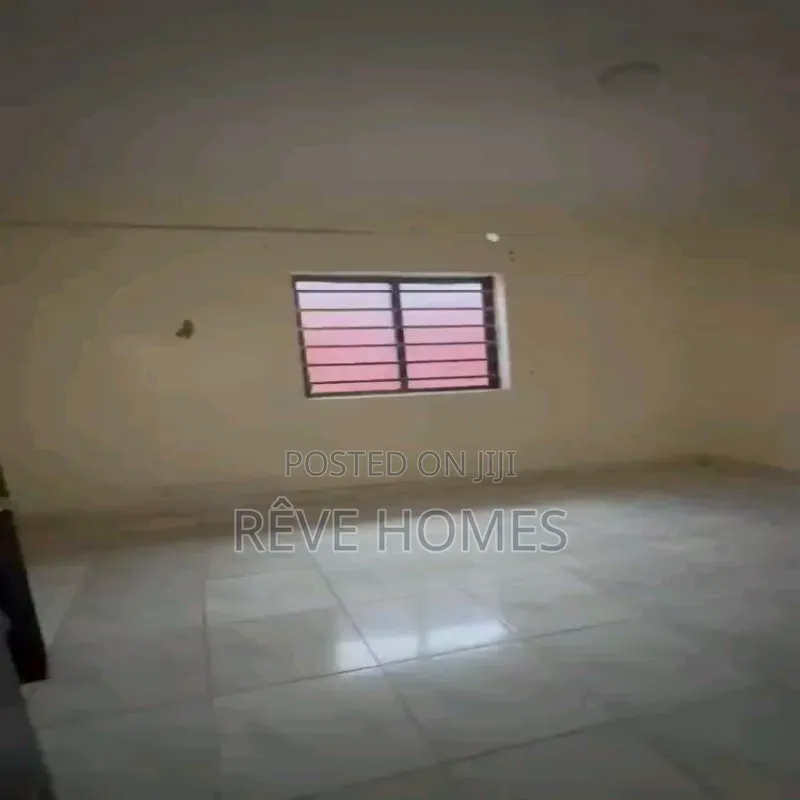 2bdrm Block of Flats in Shomolu / Shomolu for rent