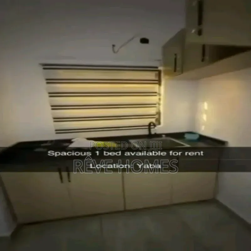 Mini Flat in Alagomeji for rent