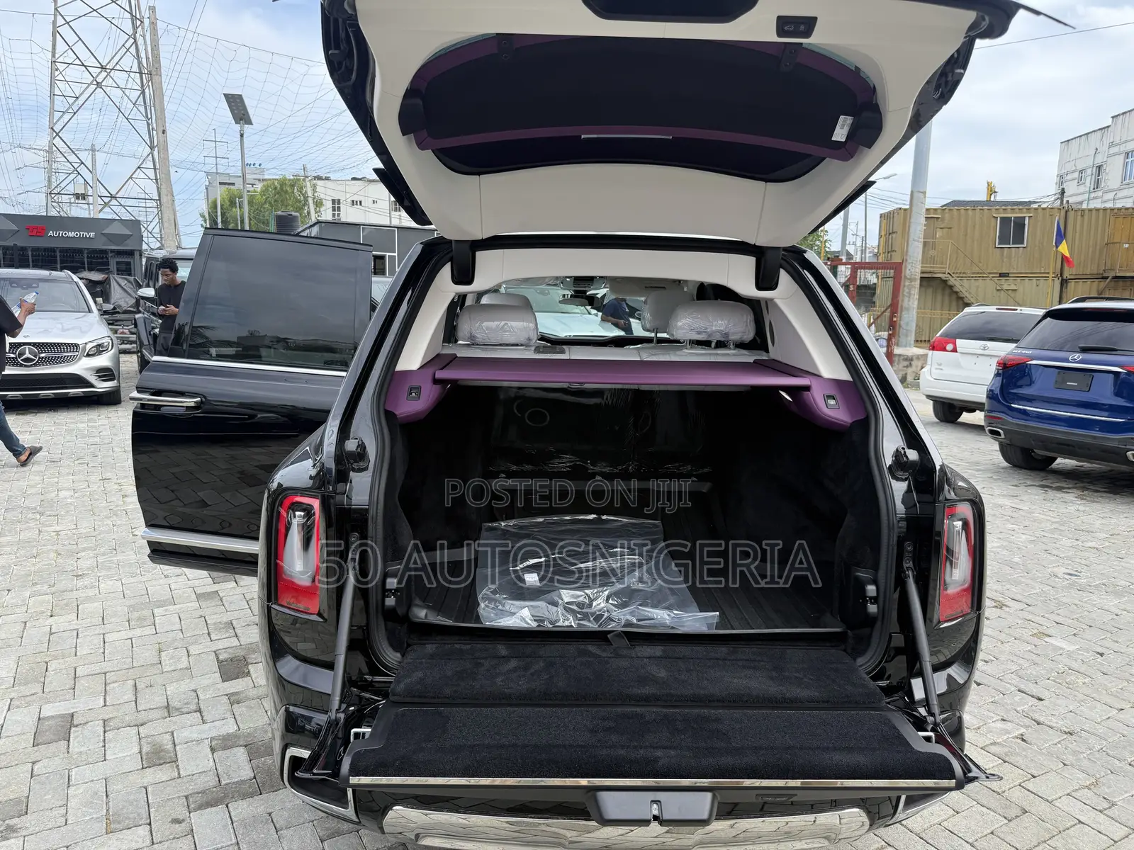 New Rolls-Royce Cullinan 2025 Black
