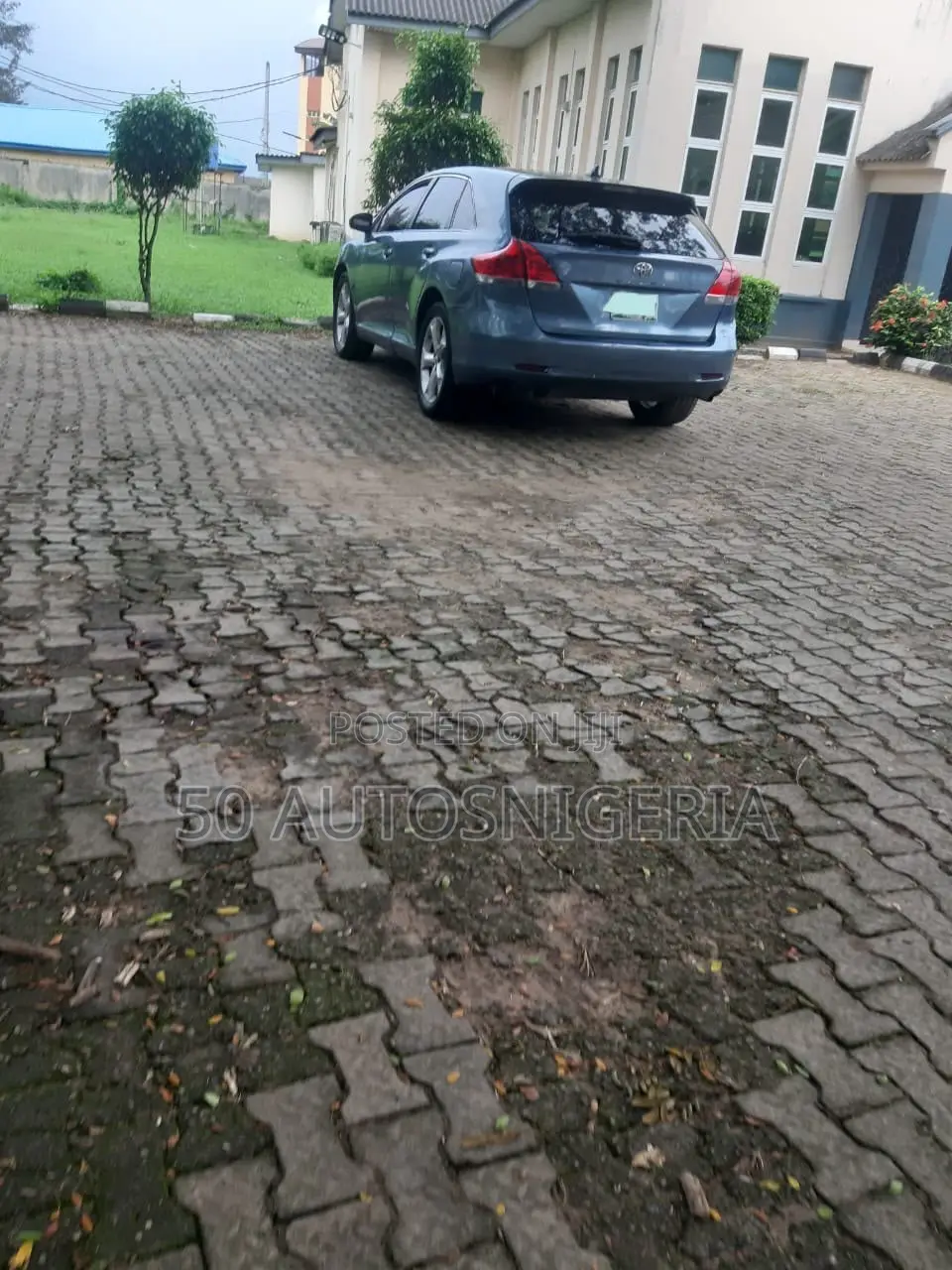 Toyota Venza XLE 2010 Blue
