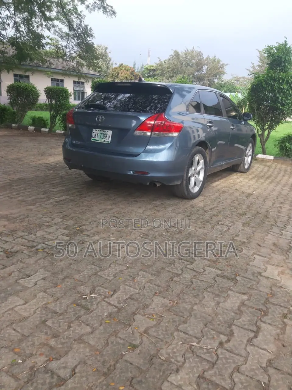 Toyota Venza XLE 2010 Blue