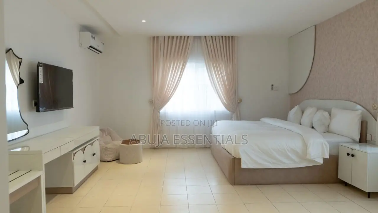 2 Bedroom Apartment With a Swimming Pool Mabushi