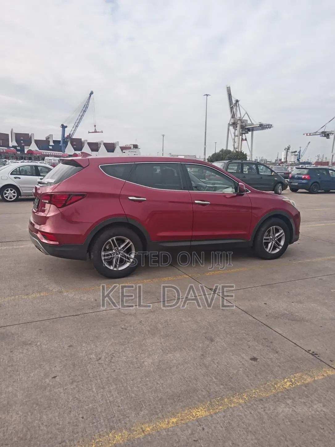 Hyundai Santa Fe 2017 Red