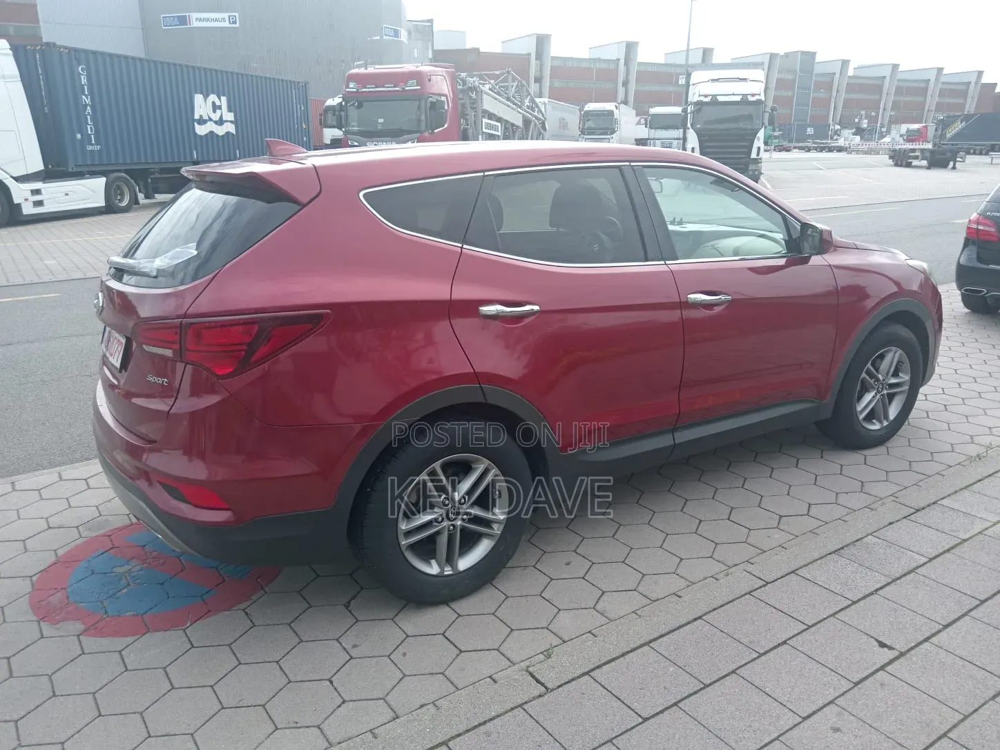Hyundai Santa Fe 2017 Red