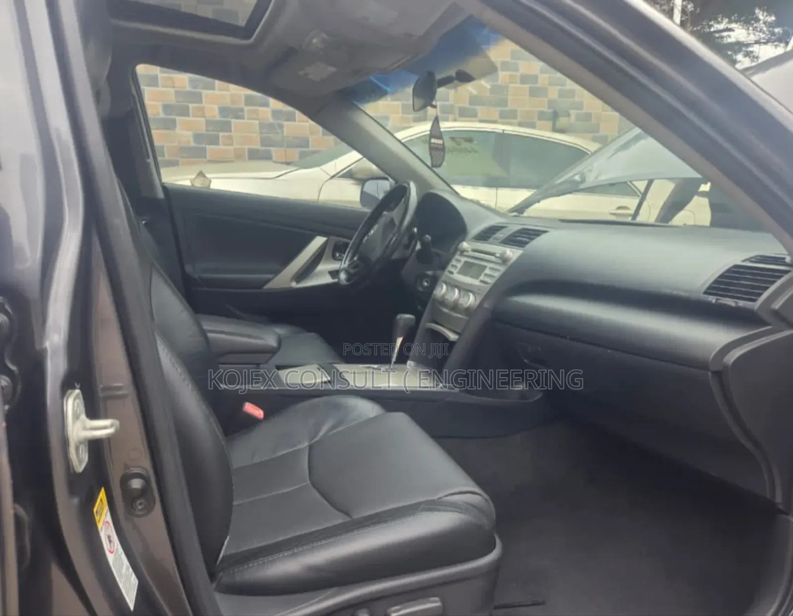 Toyota Camry SE 4dr Sedan (2.5L 4cyl 6A) 2011 Black