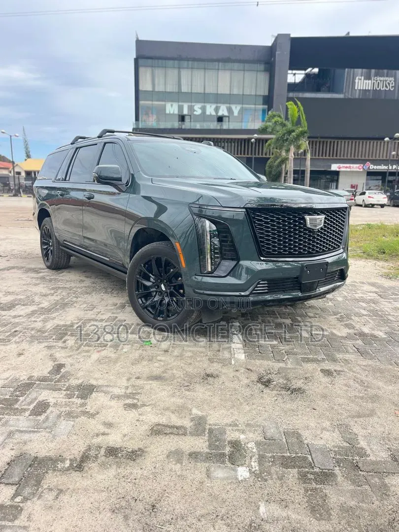 Cadillac Escalade Platinum Luxury 4WD 2026