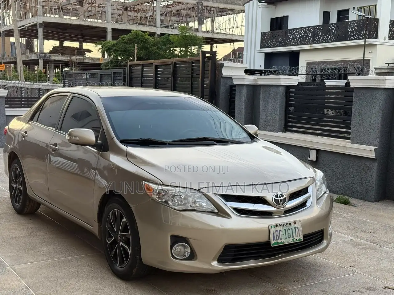 Toyota Corolla 2010 Gold