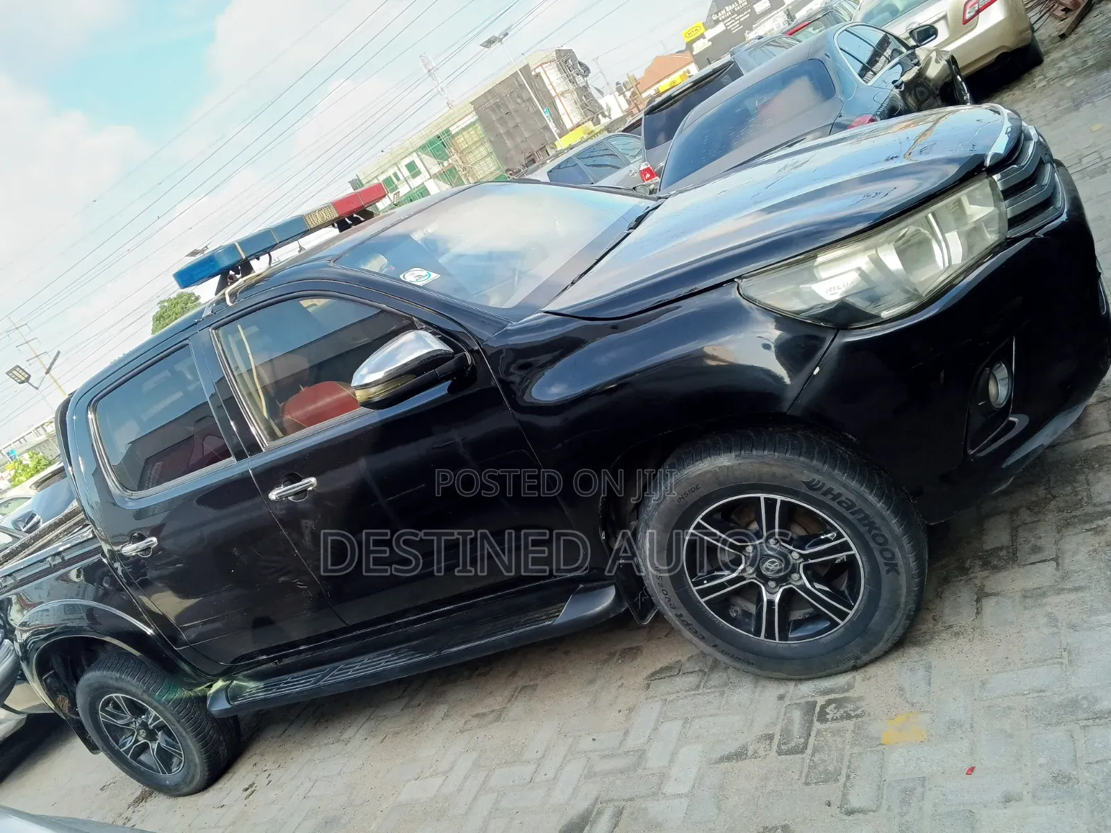 Toyota Hilux 2013 Black
