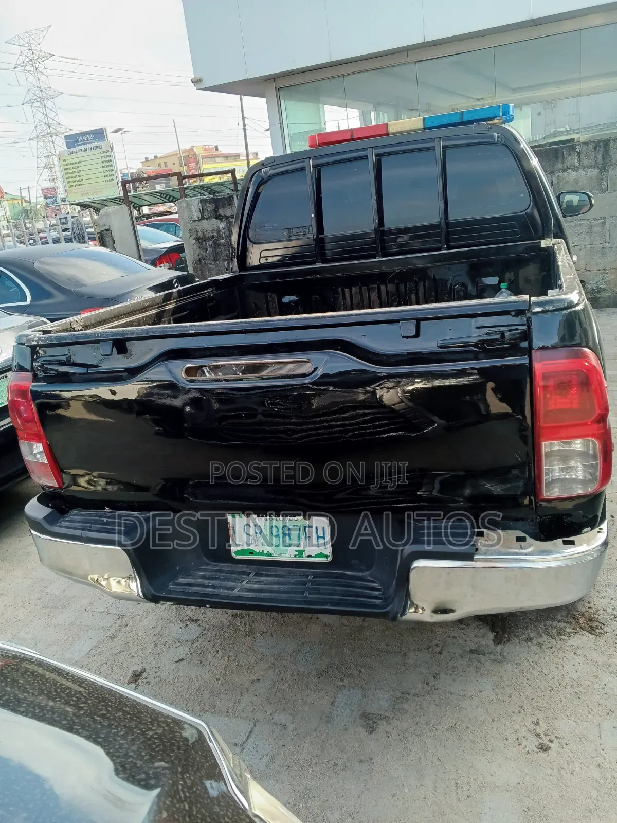 Toyota Hilux 2013 Black