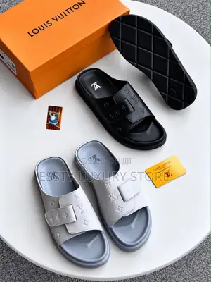 High Quality Luxury New Louis Vuitton Miami Mules