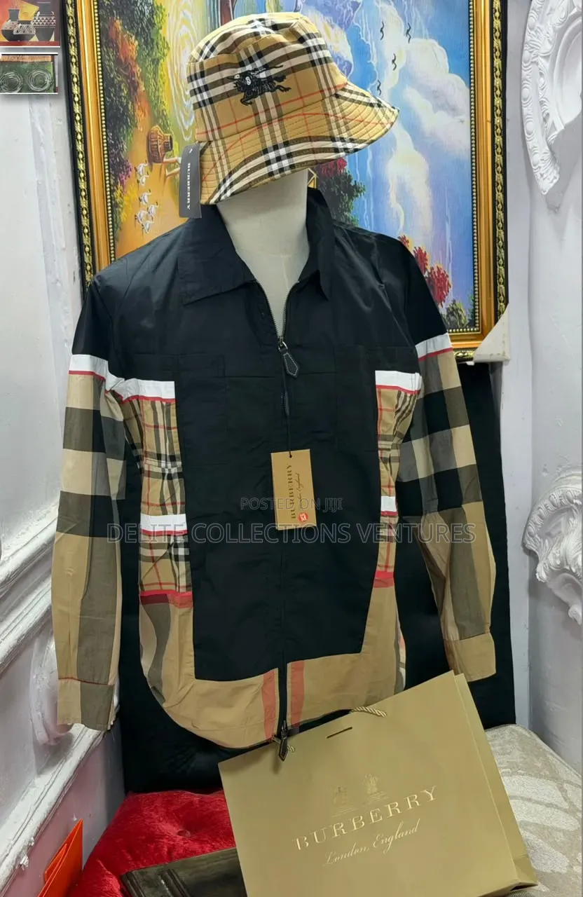 *Original Luxury Design Burberry Shirt and Cap