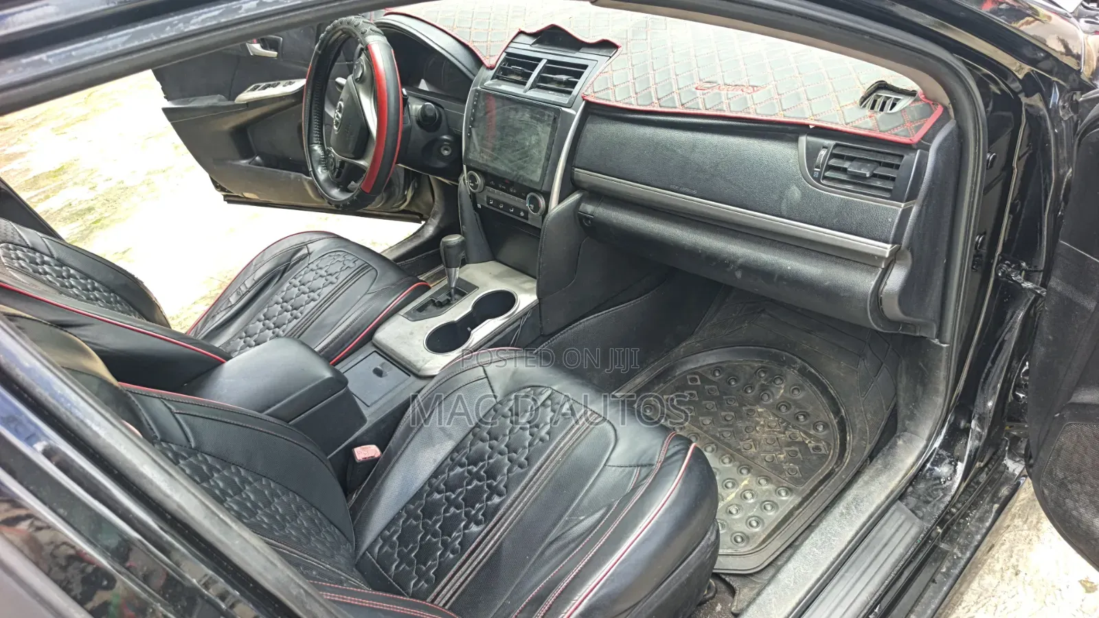 Toyota Camry SE 4dr Sedan (2.5L 4cyl 6A) 2014 Black