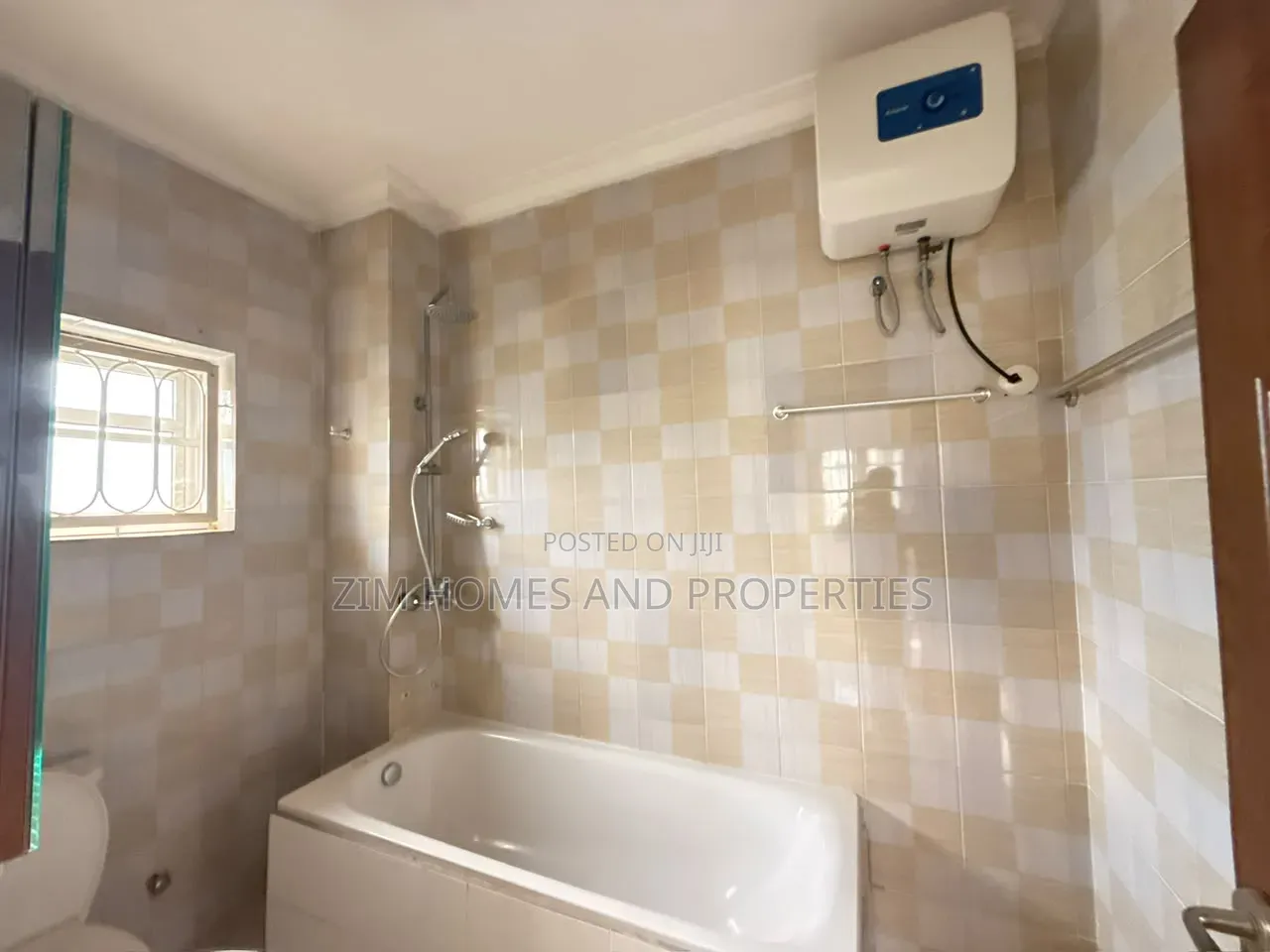 3bdrm Block of Flats in Zim Homes And, Wuye for rent