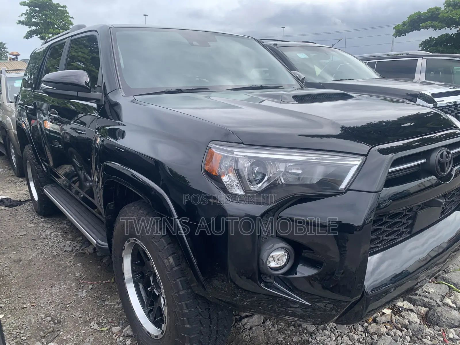 Toyota 4-Runner Limited 4WD 2024 Black