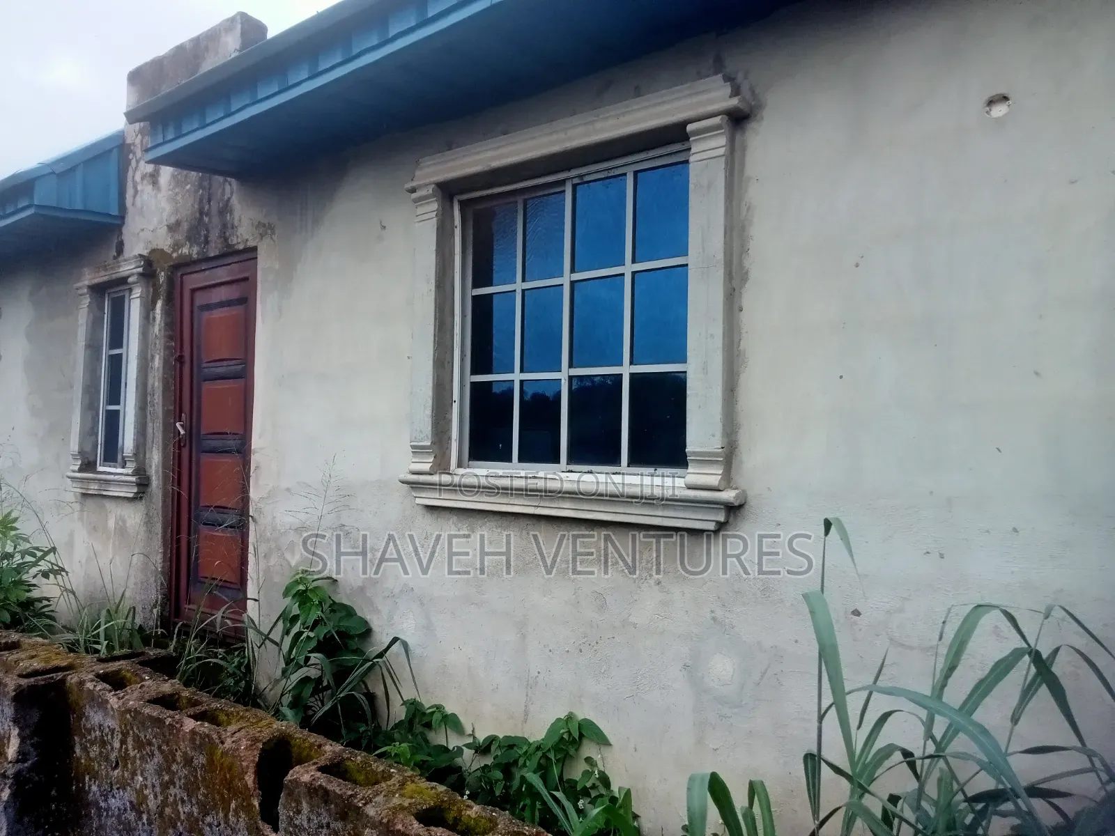 2bdrm Apartment in Iju, Ado-Odo/Ota for sale