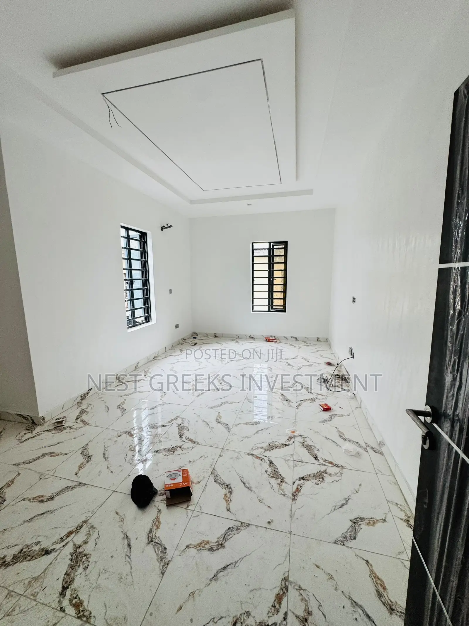 4bdrm Duplex in Ogba for sale