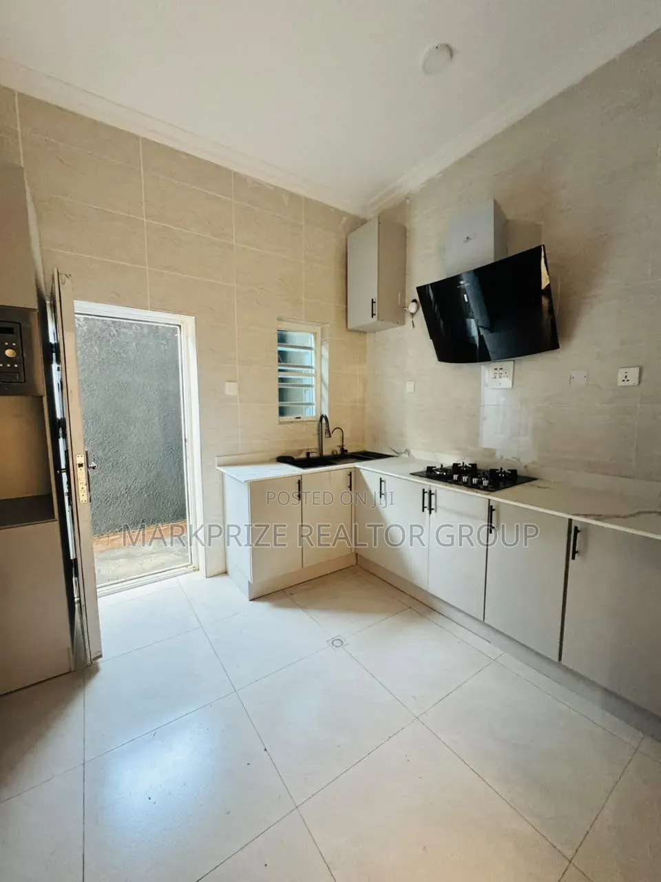 3bdrm Duplex in Agege Lagos, Oko-Oba for sale