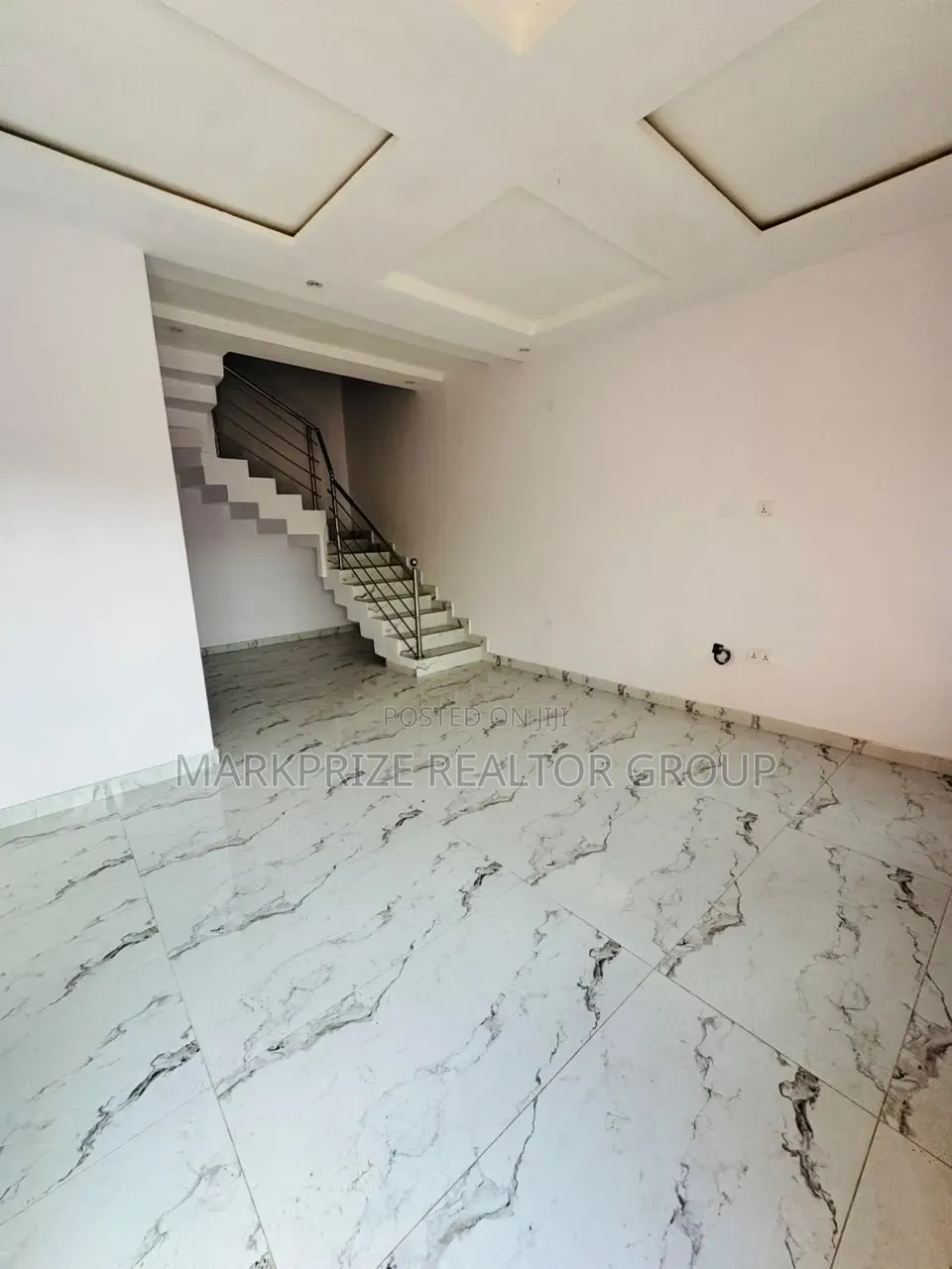 3bdrm Duplex in Agege Lagos, Oko-Oba for sale