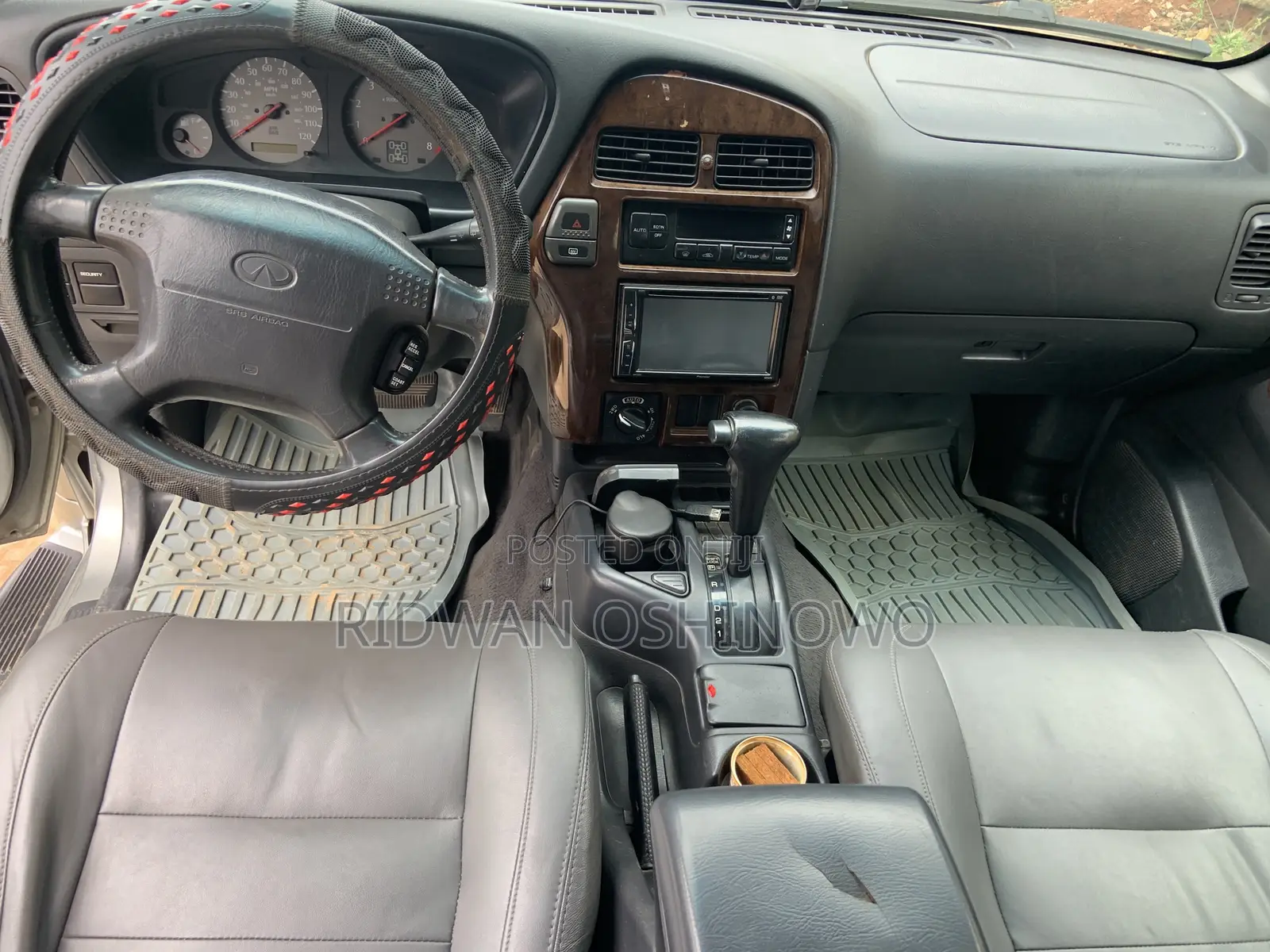 Infiniti QX4 2001 Gray
