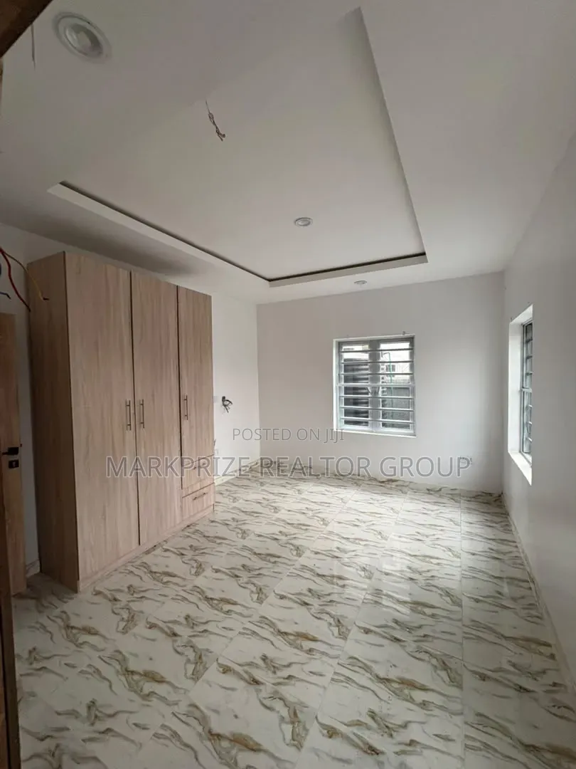 2bdrm Apartment in Abraham Adesanya for sale