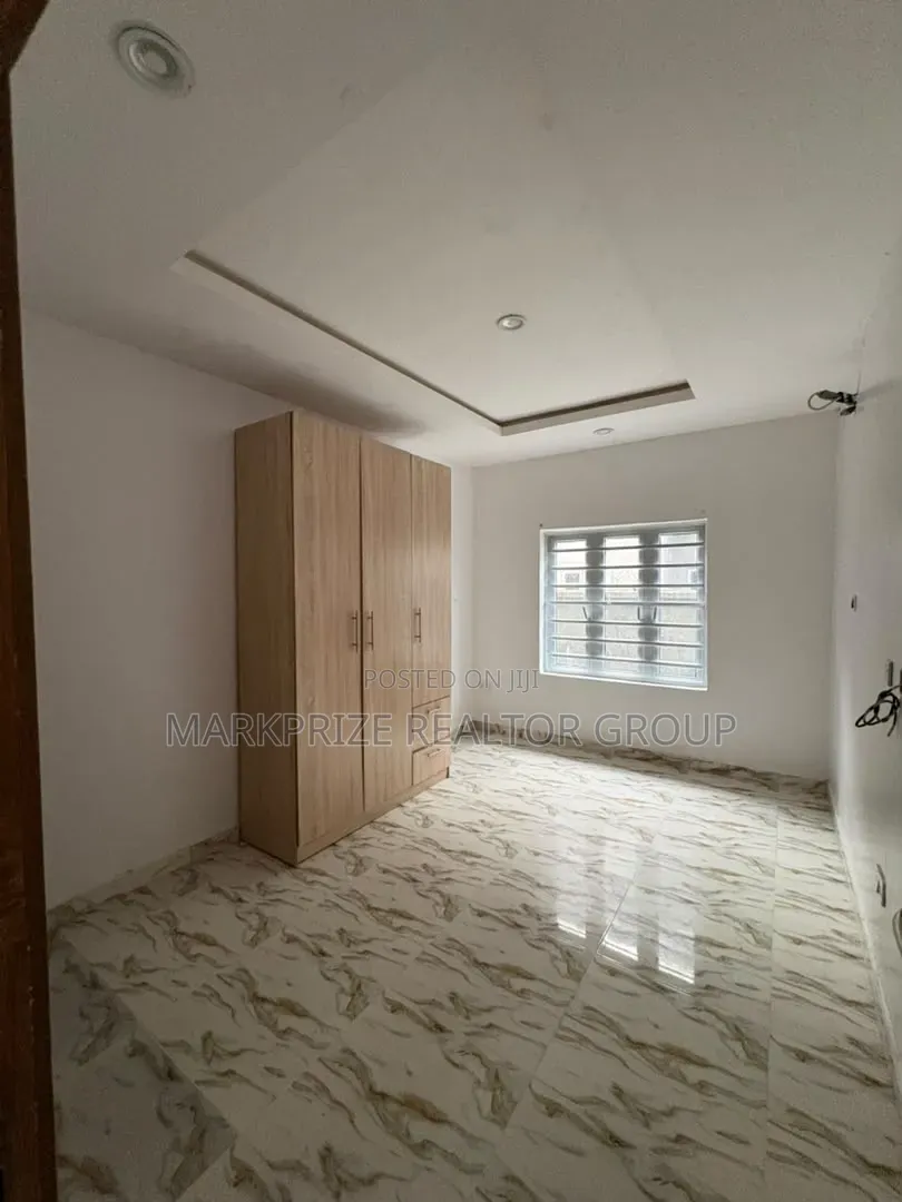 2bdrm Apartment in Abraham Adesanya for sale