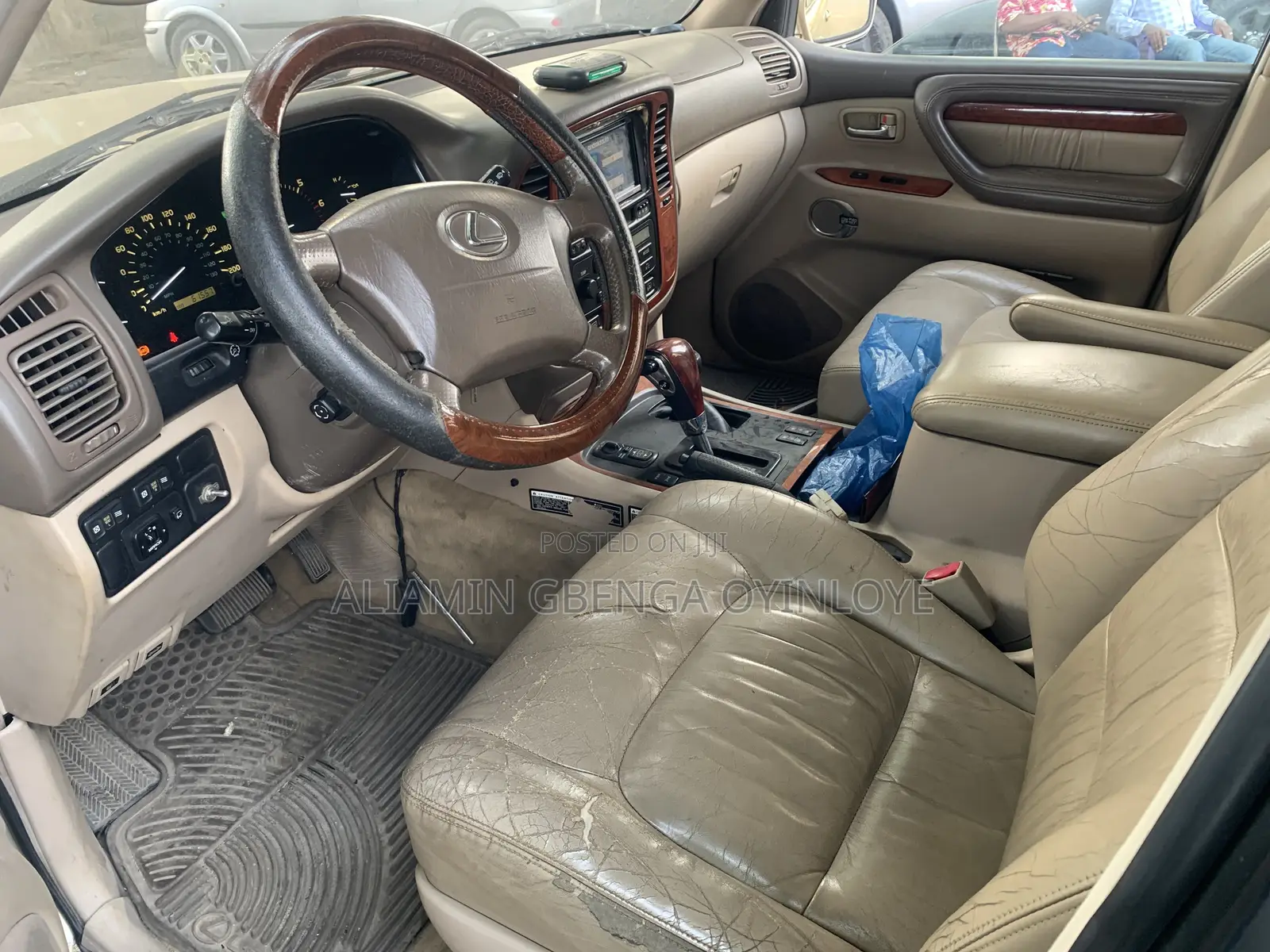 Lexus LX 470 AWD 2001 Gold