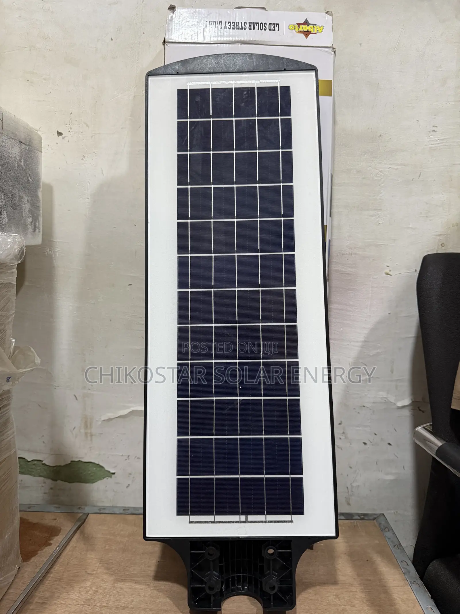 Alberto All-in-One Solar Street Light With Remote Control