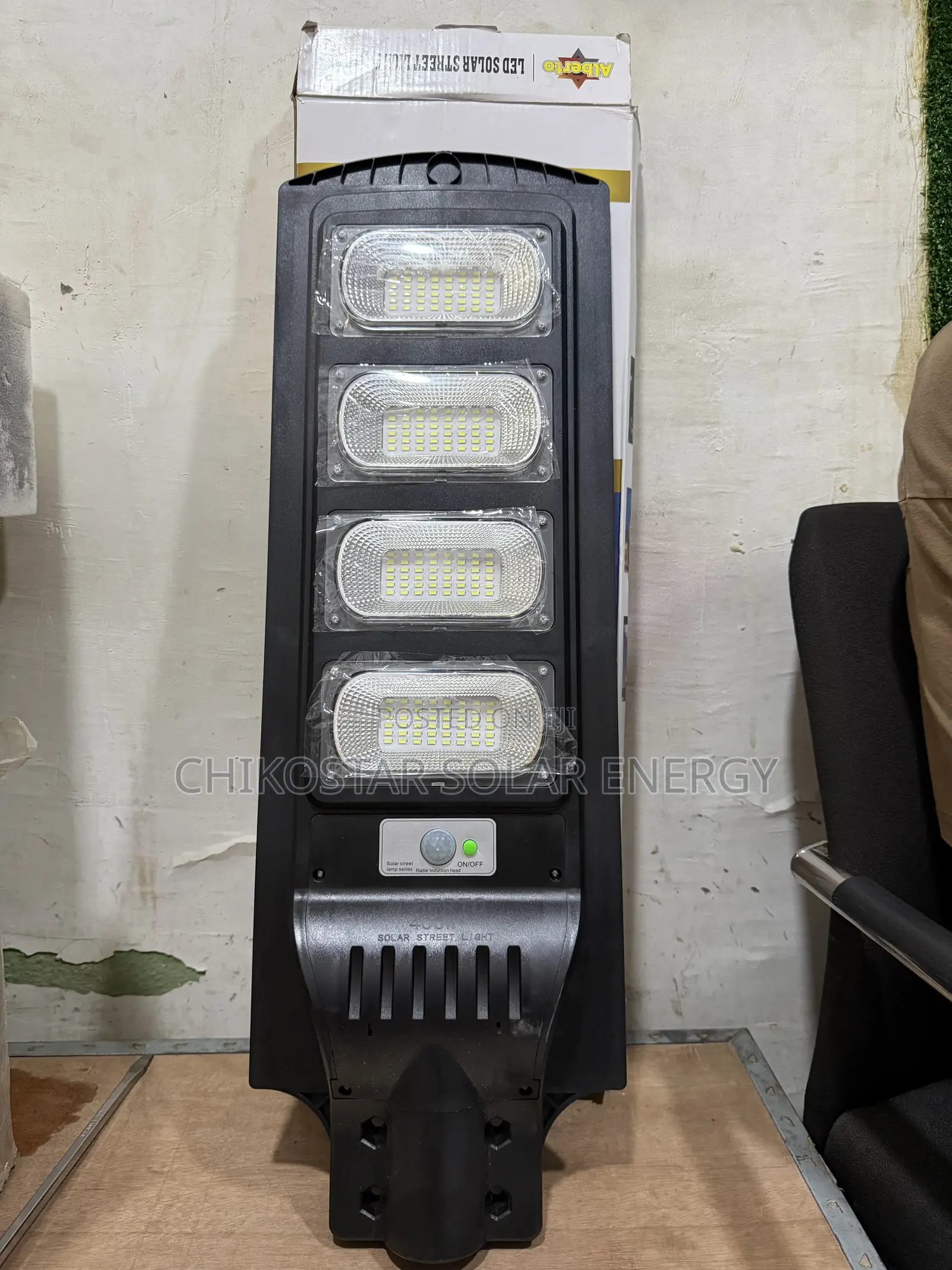 Alberto All-in-One Solar Street Light With Remote Control