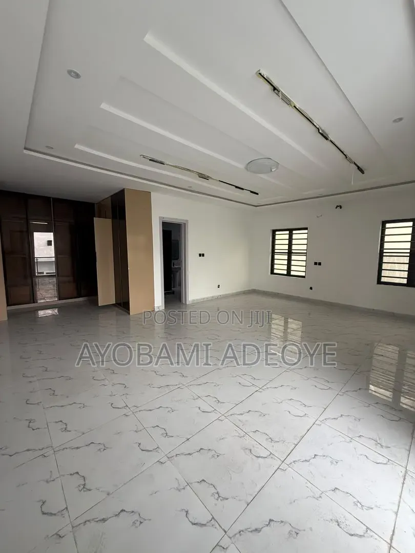 4bdrm Duplex in Victoria Gardens, VGC / Ajah for sale