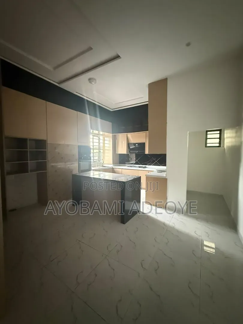 4bdrm Duplex in Victoria Gardens, VGC / Ajah for sale