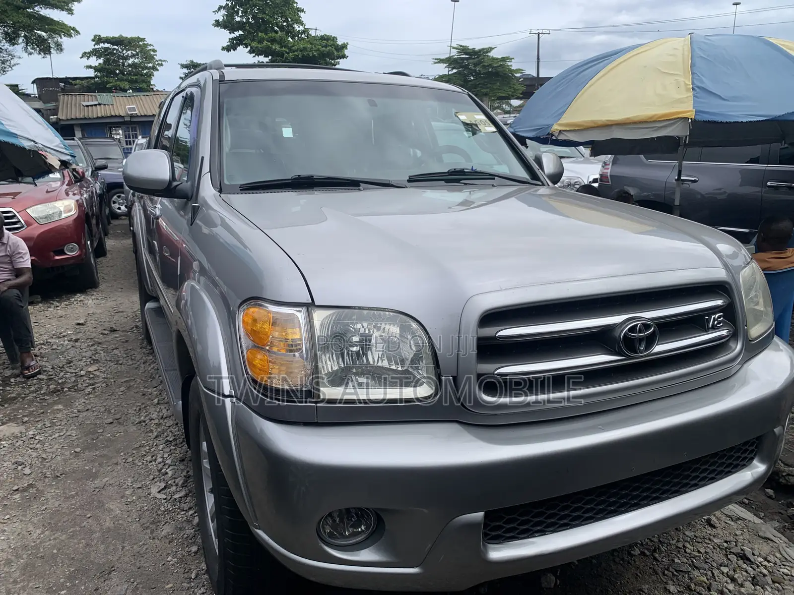 Toyota Sequoia Limited 4dr SUV 4WD (4.7L 8cyl 5A) 2005 Silver