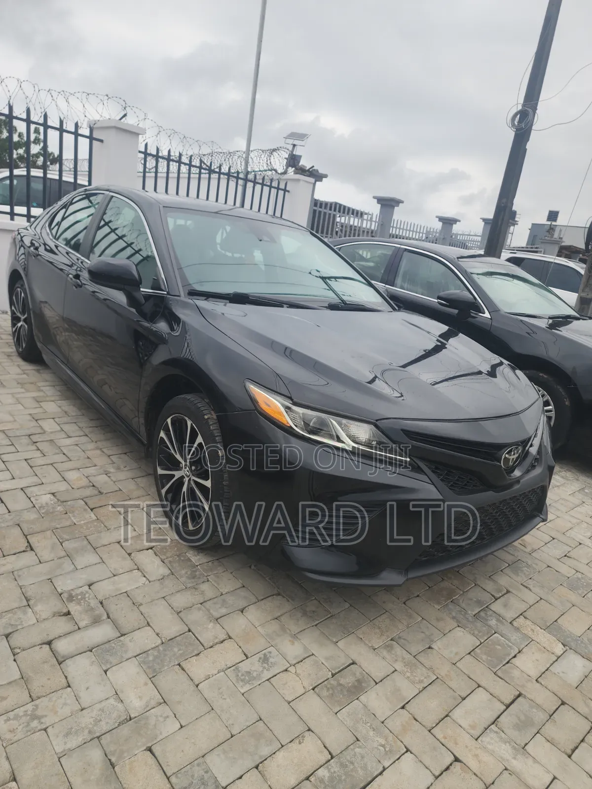 Toyota Camry SE (2.5L 4cyl 8A) 2019 Black